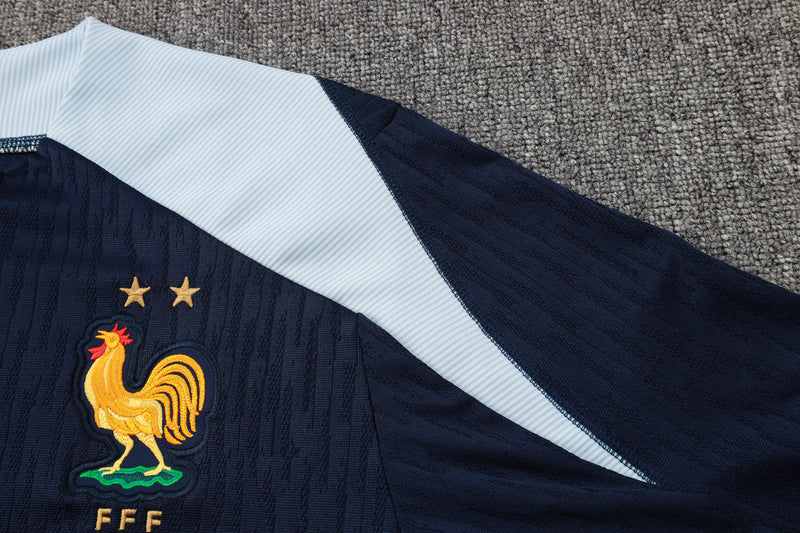 Conjunto de Treino França 2024